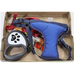FLAT OF PET ACCESSORIES