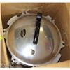 Image 1 : 20.4L ALUMINUM PRESSURE COOKER MADE IN USA.