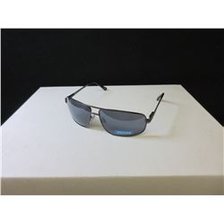 New Foster Grant Sunglasses