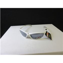 New Foster Grant Ironman  Sunglasses