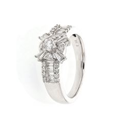 18KT White Gold 0.86ctw Diamond Ring