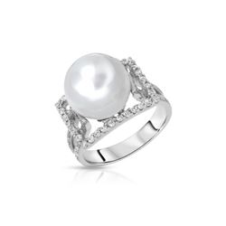 14KT White Gold 11.09ct Pearl and Diamond Ring
