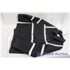 Image 4 : (3) Women's Jackets