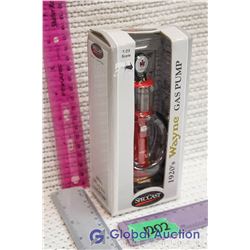 1920's McCormick Farmall Gas Pump Replica 1:25 Scale