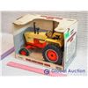 Image 2 : Ertl Case Agri King 1070 Die Cast Model 1/16 Scale