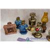 Image 2 : Lot of Miniature Oil Lamps