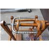 Image 4 : Vintage Wooden Spinning Wheel