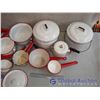 Image 5 : Lot of Misc Enamelware