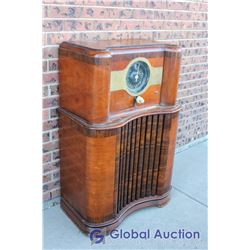 Zenith Upright Radio, Long Distance, Multi Frequency