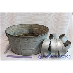 Vintage Round Galvanized Tub with 7 Small Galvanized Rings