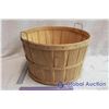 Image 1 : Large Round Wooded Basket