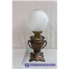 Image 3 : Large Vintage Coal Oil Lamp with Frosted Globe - Gone with the Wind