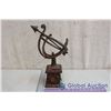 Image 4 : Vintage Cast Iron Astrology Sundial