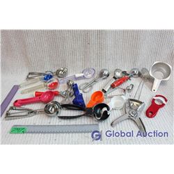 Assorted Vintage Kitchen Scoops & Measures