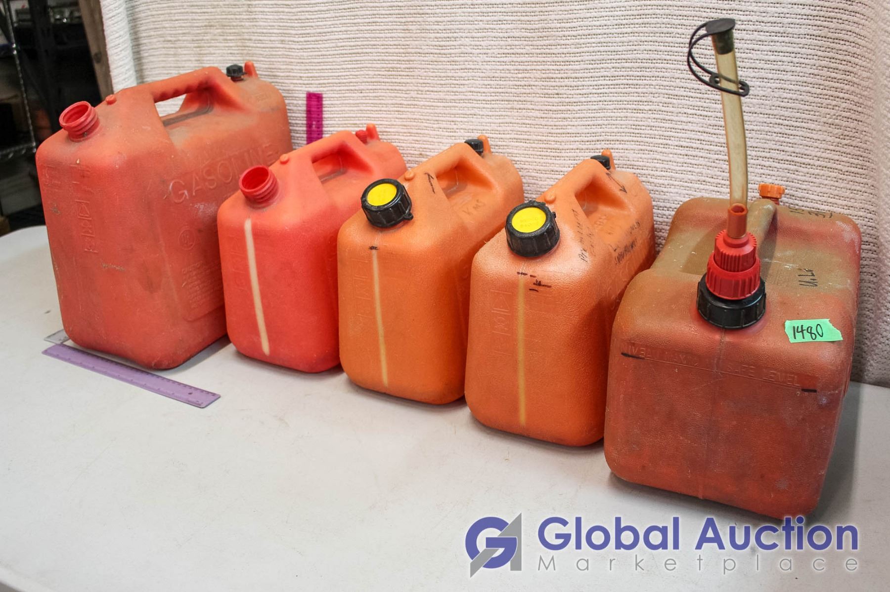 Plastic Gas Cans >> Lot Of Plastic Jerry Gas Cans 5 Plastic Gas Cans >> Lot Of Plastic Jerry Gas Cans 5