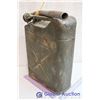 Image 2 : Antique Military Style Gas Can