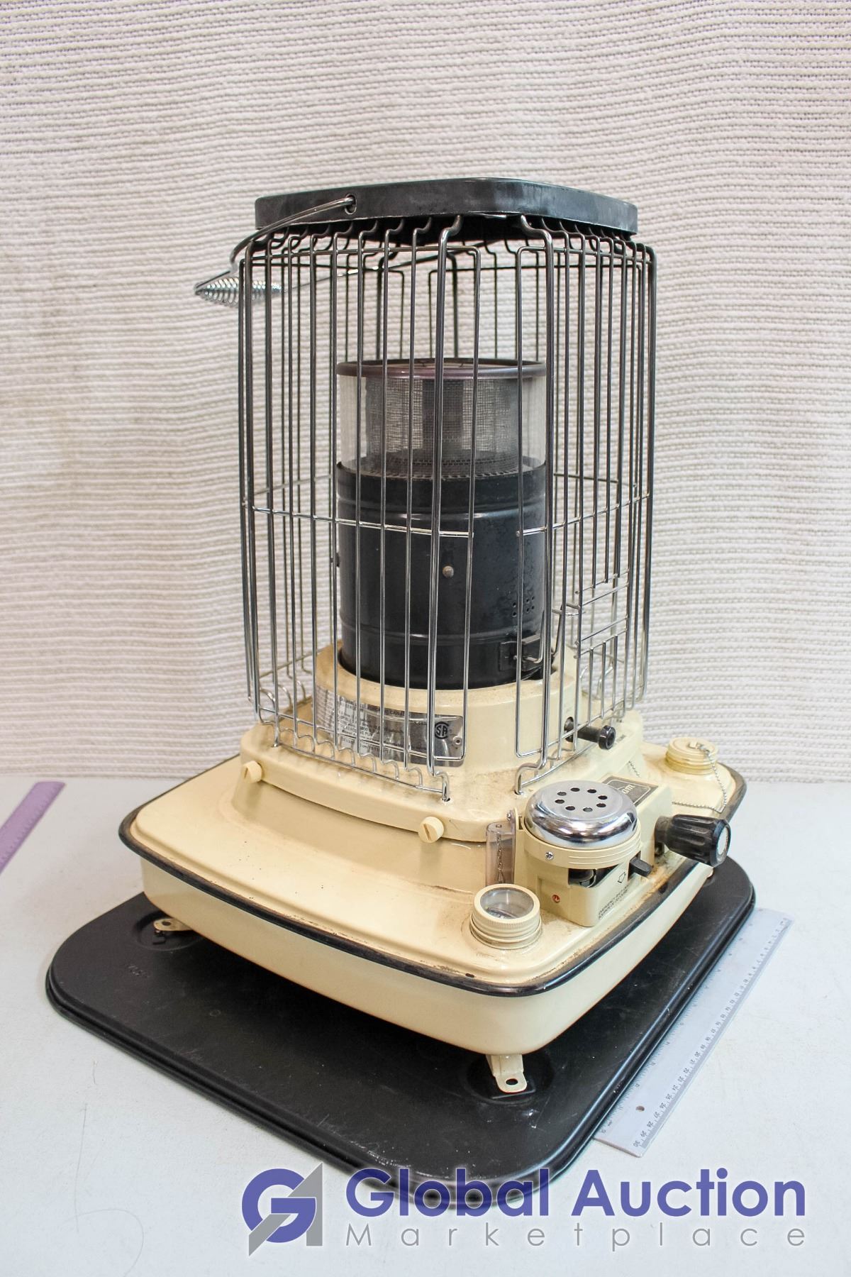 Convection Sunbeam Kerosene Heater, Working