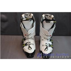 Salomon White Energizer 90 Downhill Ski Boots - Mondo 30.5