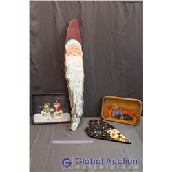 Lot of Painted Wood decor