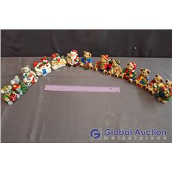 Lot of Hand Painted Plaster Christmas Figurines (13)