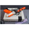 Image 3 : Original Ninentdo Game Console w/ 2 Controllers & Nintendo Zapper & Composite AV Cables (Missing pow
