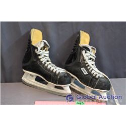 Pair Of Used Bauer Skates, Size 7