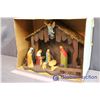Image 2 : Vintage Nativity Set