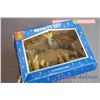 Image 4 : Vintage Nativity Set