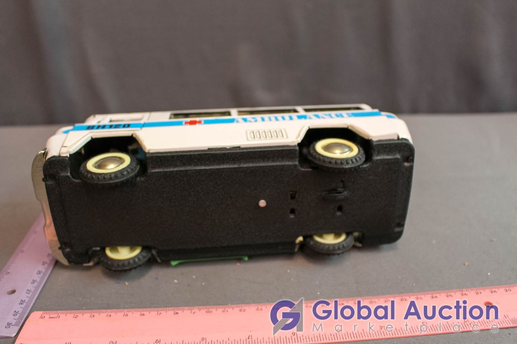 Jeep En Tôle Friction Vintage – Mont Blanc MF722 Réf 56 – Avec Boîte – France