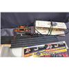 Image 5 : Slot Car/Motorcycle Track w/Accessories