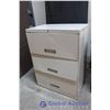 Image 1 : 3 Drawer File Cabinet (30"x 18"x 40")