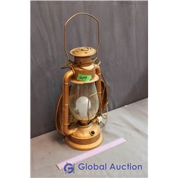 Beacon Electric Barn Lantern - Working