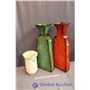 Image 1 : (3) Decorative Vases