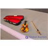 Image 3 : Salesman Sample Miniature Violin