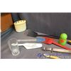 Image 2 : Lot of Vintage Kitchen Utensils