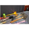 Image 3 : Lot of Vintage Kitchen Utensils