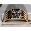 Image 1 : 14kt GOLD SINGLE ROUND DIAMOND RING