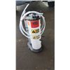 Image 2 : Mac Tools Fluid Evacuator Plus