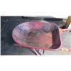 Image 2 : True Temper Wheelbarrow