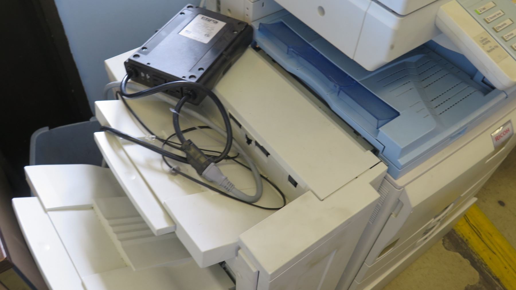 Ricoh Aficio MP-3000 Copier, Scanner, Fax Machine - Oahu Auctions