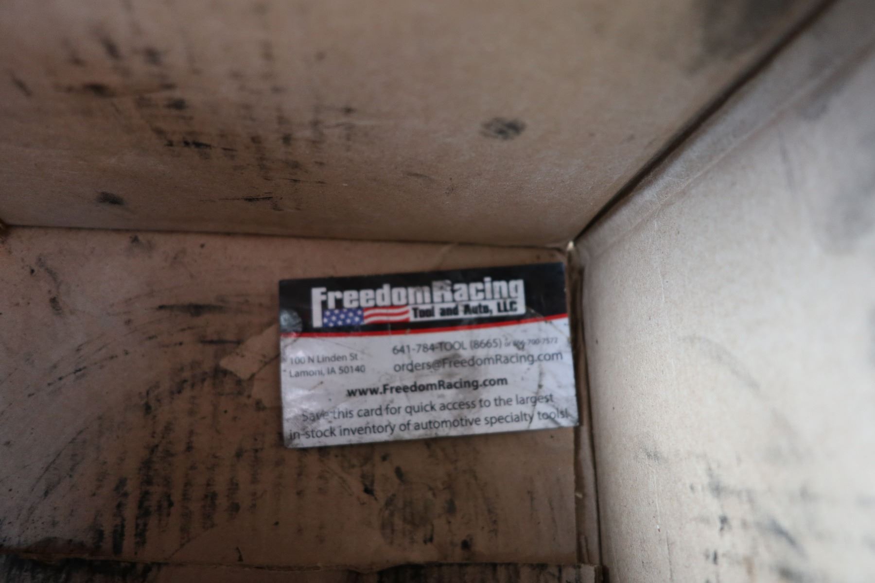 Freedom Racing Seal Puller and Installer - Oahu Auctions