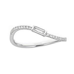 0.19 ctw Diamond Ring - 18KT White Gold