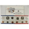 Image 2 : 1988 US MINT SET (UNC) P/D (WITH ENVELOPE)