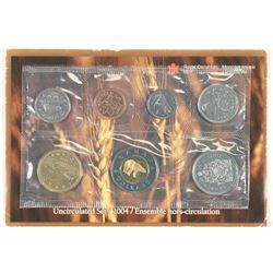 2004 CANADA UNC SET