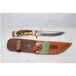 Schrade Hunting Knife with Leather Sheath