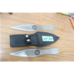 2 Throwing Knives