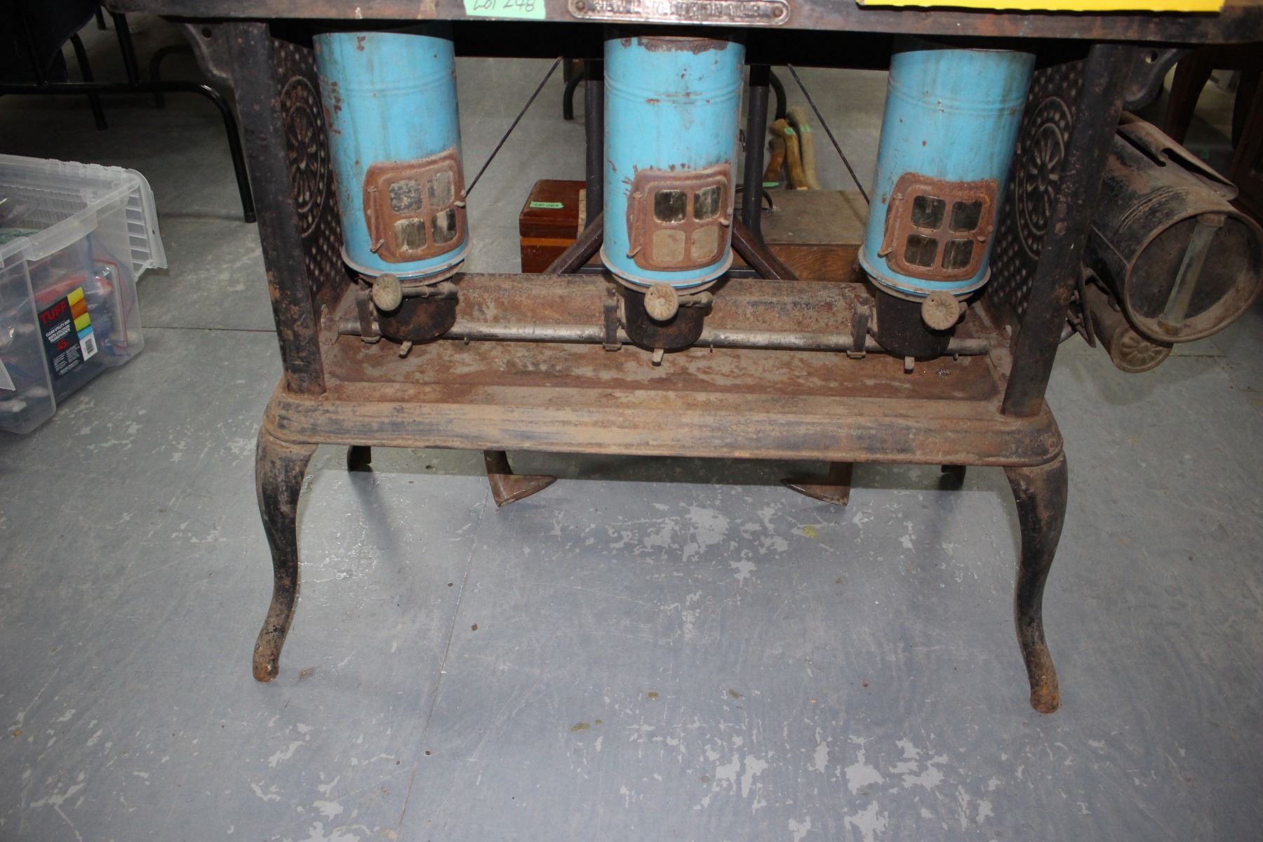 New Perfection' Kerosene 3 Burner Stove