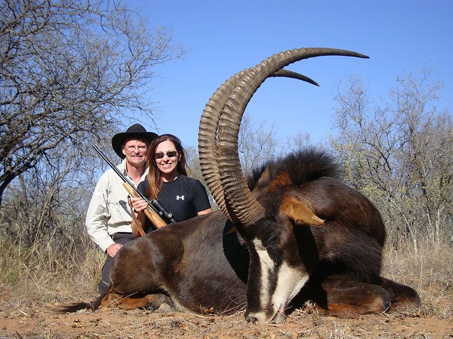 7 DAY SOUTH AFRICAN PLAINS GAME HUNT FOR 2 HUNTERS AND 2 OBSERVERS