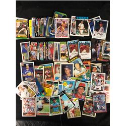 BASEBALL TRADING CARDS LOT