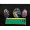 Image 1 : 3 Art Glass Eggs - 2 Signed